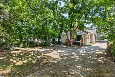 19 N Washington Avenue, Greenville, SC 29611 - Photo 3