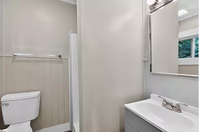 19 N Washington Avenue, Greenville, SC 29611 - Photo 17