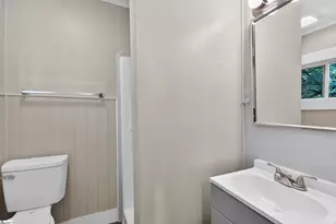 19 N Washington Ave, Greenville, SC 29611 - Photo 17