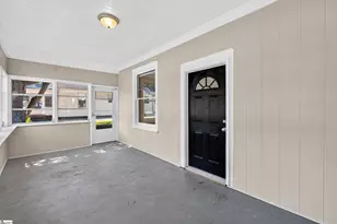 19 N Washington Ave, Greenville, SC 29611 - Photo 5