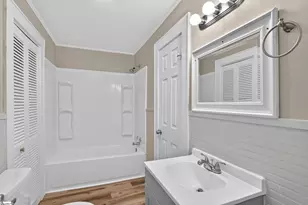 19 N Washington Ave, Greenville, SC 29611 - Photo 13