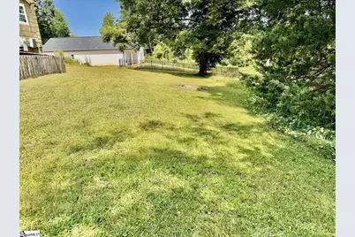 206 E Greenwood Street, Landrum, SC 29356 - Photo 27