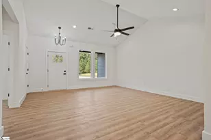 171 Easy St, Wellford, SC 29385 - Photo 5