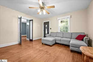 324 Mary Ann St, Easley, SC 29640 - Photo 9