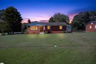 310 S Charleston St, Blacksburg, SC 29702 - Photo 5