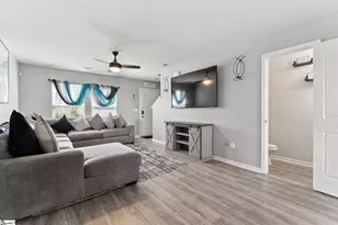 322 Long Grove Ln, Greer, SC 29650 - Photo 5