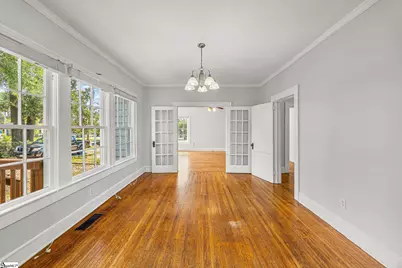 102 W Farley Avenue, Laurens, SC 29360 - Photo 9