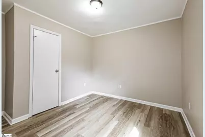 105 Short Street, Laurens, SC 29360 - Photo 13