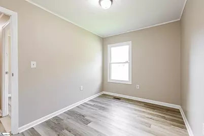 105 Short Street, Laurens, SC 29360 - Photo 15