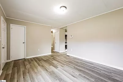 105 Short Street, Laurens, SC 29360 - Photo 11
