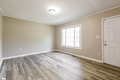 105 Short Street, Laurens, SC 29360 - Photo 3