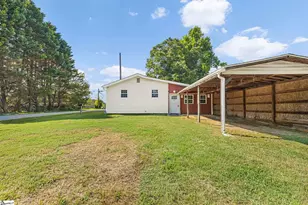 100 Basin Dr, Boiling Springs, SC 29316 - Photo 3