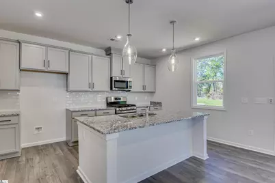 201 Harling Court, Fountain Inn, SC 29644 - Photo 5