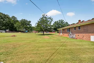 242 Sherwood Dr, Belton, SC 29627 - Photo 11