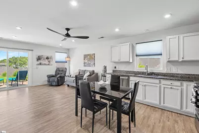 202 Bending Branch Road, Greenville, SC 29605 - Photo 7