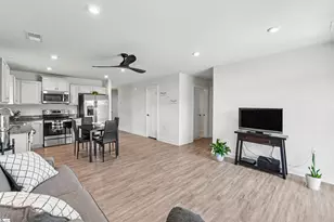 202 Bending Branch Rd, Greenville, SC 29605 - Photo 11