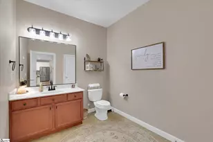 606 Summitbluff Dr, Greenville, SC 29617 - Photo 17