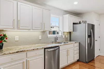 307 Stone River Way, Taylors, SC 29687 - Photo 15