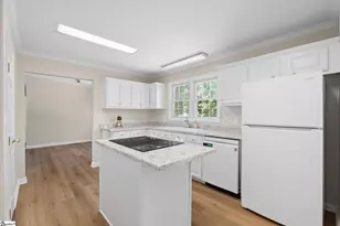 425 Roe Rd, Greenville, SC 29611 - Photo 11