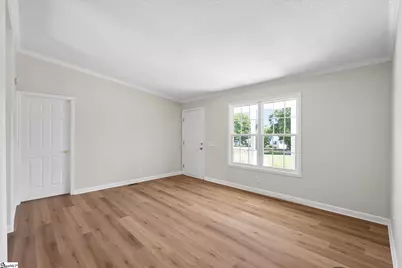 425 Roe Road, Greenville, SC 29611 - Photo 7