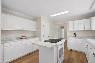 425 Roe Road, Greenville, SC 29611 - Photo 13