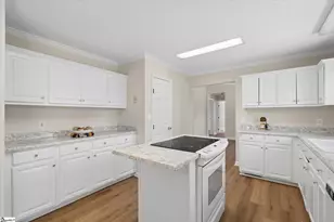 425 Roe Rd, Greenville, SC 29611 - Photo 13