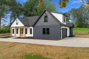 201 Maple St, Lyman, SC 29365 - Photo 3