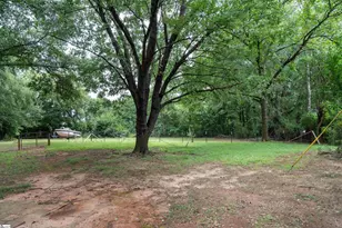 180 Brock St, Inman, SC 29349 - Photo 17