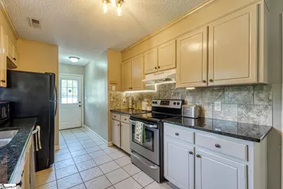 300 E Myles Lane, Spartanburg, SC 29303 - Photo 11