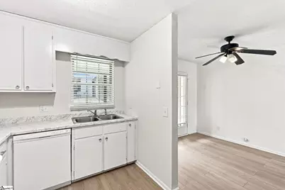 4 Birchview Street, Taylors, SC 29687 - Photo 11
