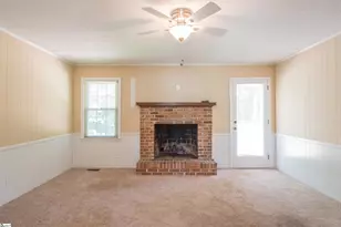 631 Pine Hill Dr, Boiling Springs, SC 29316 - Photo 9