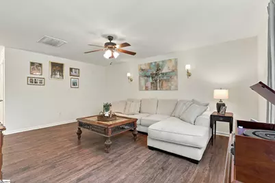 9 Hollow Tree Way, Greenville, SC 29605 - Photo 5