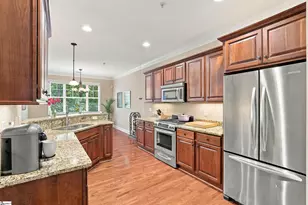 12 Edge Ct, Greenville, SC 29609 - Photo 3