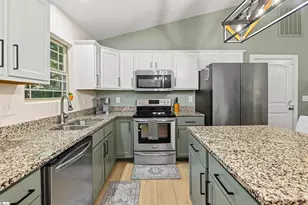 118 Forrest Dr, Fountain Inn, SC 29644 - Photo 11