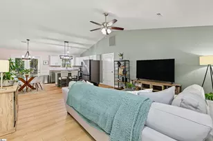118 Forrest Dr, Fountain Inn, SC 29644 - Photo 3