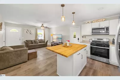 309 E Hampton Avenue, Honea Path, SC 29654 - Photo 9