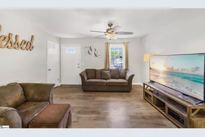 309 E Hampton Avenue, Honea Path, SC 29654 - Photo 5