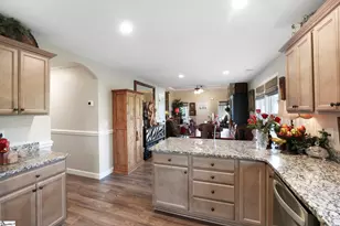 337 Dogwood Trl, Campobello, SC 29322 - Photo 15