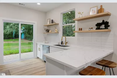 318 W Fredericks Street, Anderson, SC 29625 - Photo 13