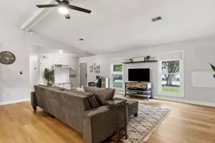 106 Clearfield Rd, Greenville, SC 29607 - Photo 9