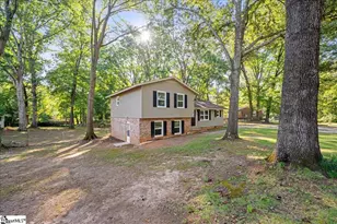 307 Sherondale Ln, Simpsonville, SC 29680 - Photo 3
