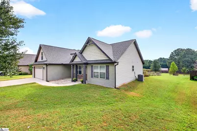 369 Silver Lake Road, Duncan, SC 29334 - Photo 5