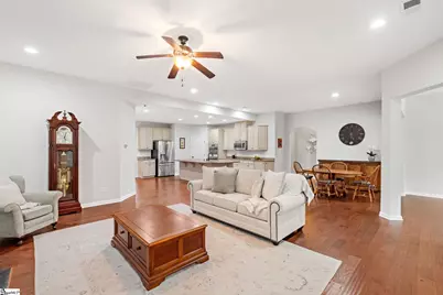 51 Barlow Court, Simpsonville, SC 29681 - Photo 9