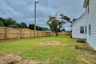 105 S 5th St, Easley, SC 29640 - Photo 21