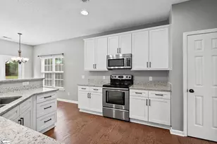 24 N Orchard Farms Ave, Simpsonville, SC 29681 - Photo 7