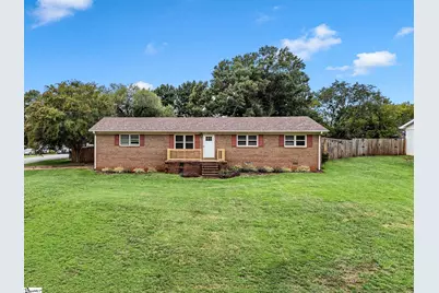 128 Twin Creek Drive, Boiling Springs, SC 29316 - Photo 1