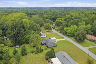211 Elaine Ave, Taylors, SC 29687 - Photo 47