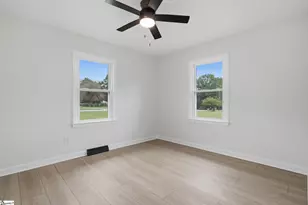 211 Elaine Ave, Taylors, SC 29687 - Photo 27