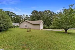 700 Twilight Ct, Seneca, SC 29672 - Photo 3