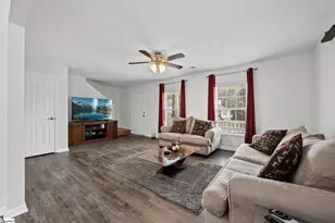 317 Hampton Ridge Dr, Greer, SC 29651 - Photo 5